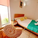Taboo Duplex شقة *