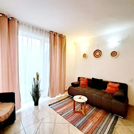 דירה Taboo Duplex אפורי נורד